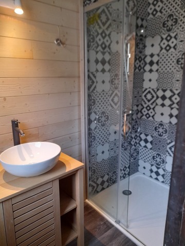 Quel prix pour une salle de bain clé en main à Brantôme en Périgord ?