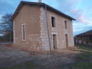 Quand rénover sa façade de maison à Brantôme en Périgord ?